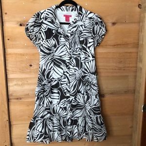 Sunny Leigh cotton/silk blend black and white floral button up dress w/ pockets